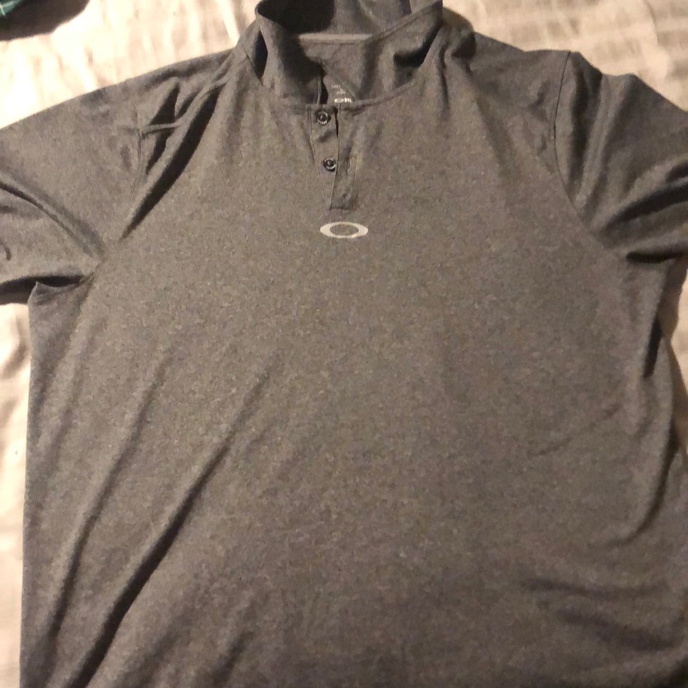 Oakley Polo